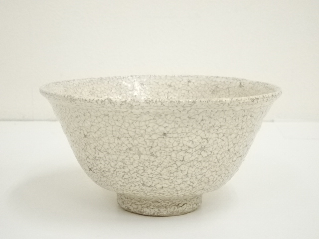 JAPANESE TEA CEREMONY / TEA CHAWAN / ICE-CRACK